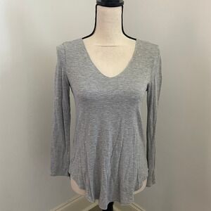 Lightweight Gray Long Sleeve Shirt Womens Small Striped V-Neck Casual Preppy Top